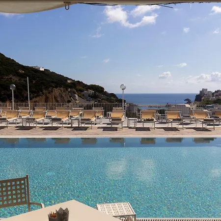 Chiaia Di Luna Hotel