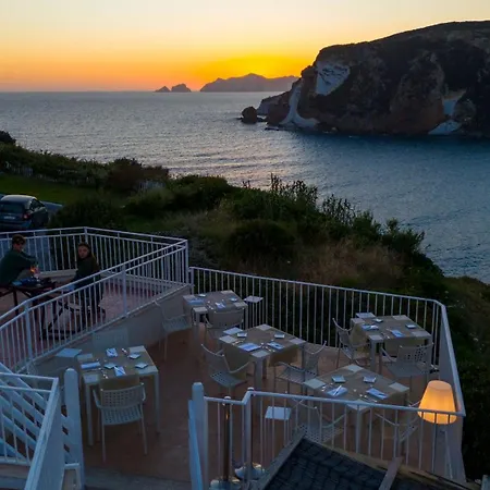 Hotel Chiaia Di Luna