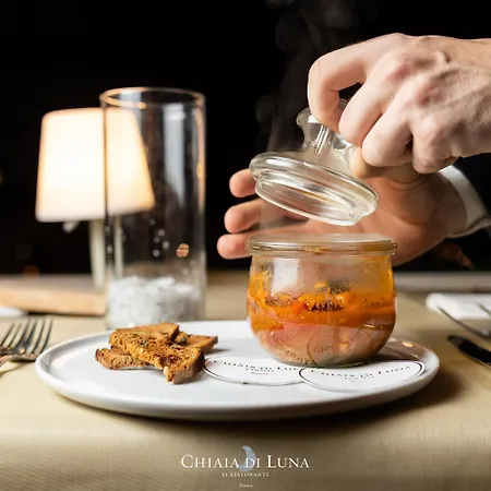 Chiaia Di Luna 4*