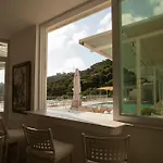 Chiaia Di Luna 4*