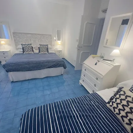 Chiaia Di Luna 4*