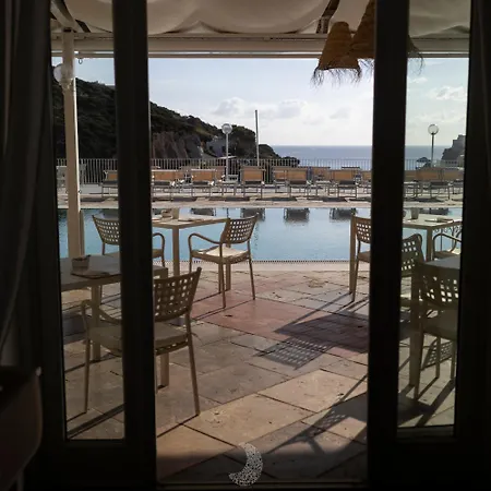 Hotel Chiaia Di Luna Ponza