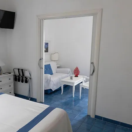 Chiaia Di Luna 4* Ponza