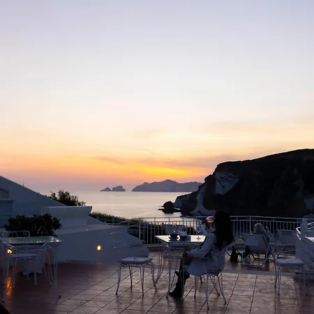 Hotel Chiaia Di Luna