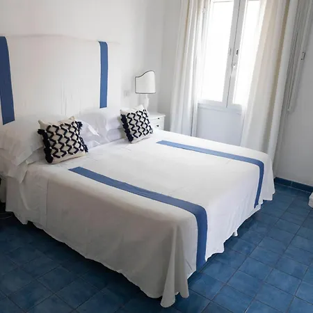 Chiaia Di Luna 4* Ponza