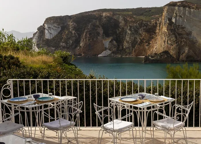 Chiaia Di Luna 4* Ponza