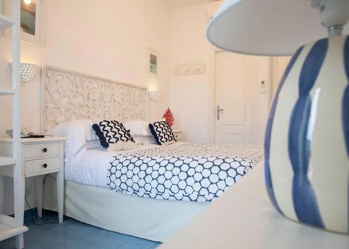 Otel Chiaia Di Luna Ponza