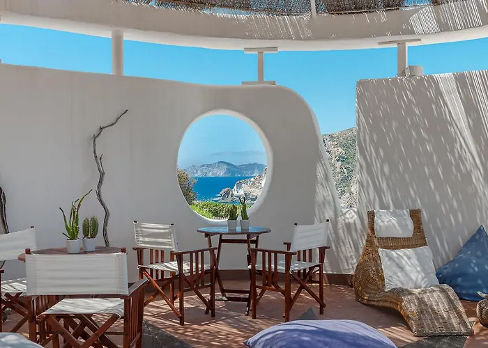 Otel Chiaia Di Luna 4*